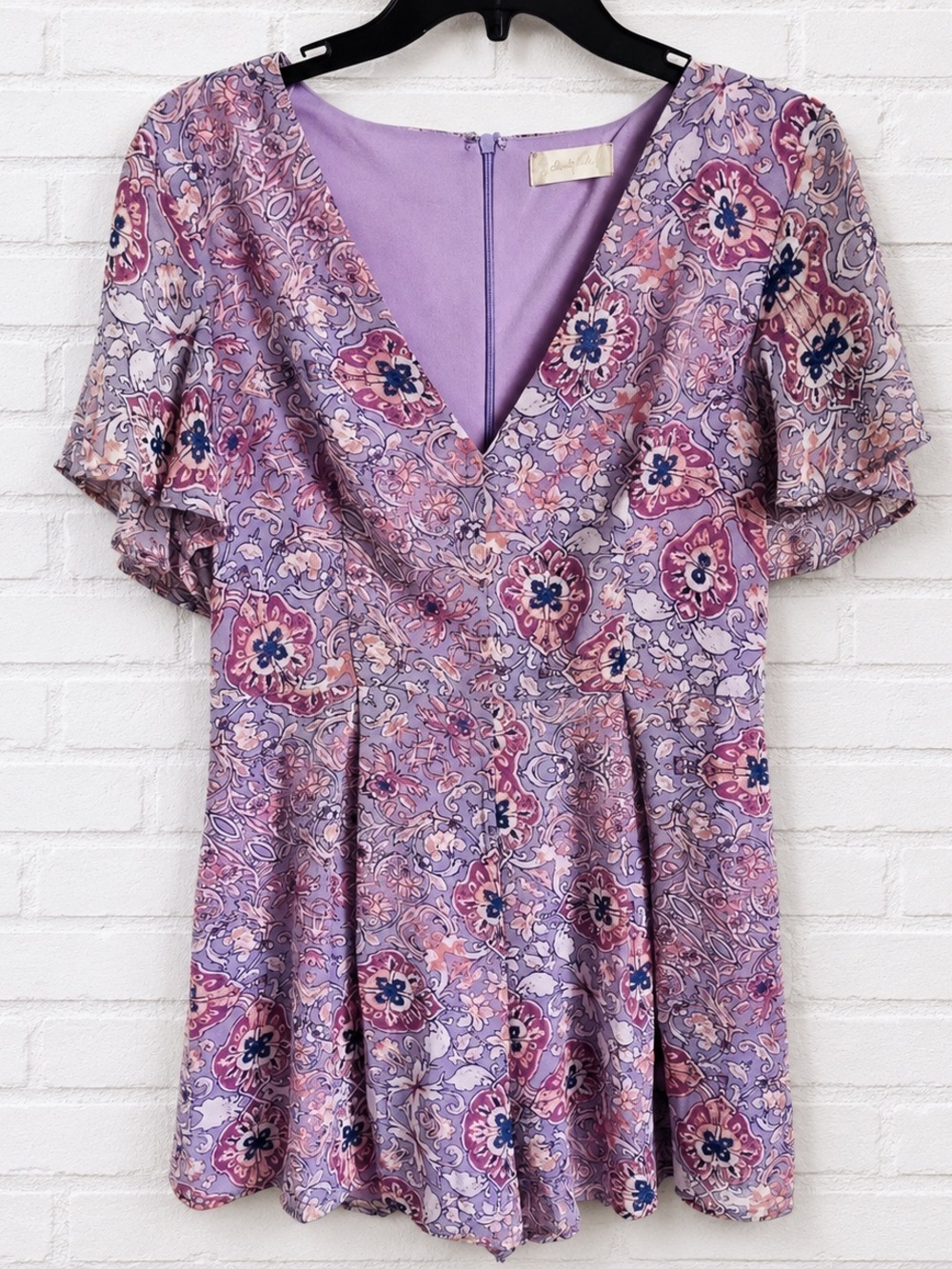 Altard State Purple Floral Print Short Romper Flutter Sleeve V Neck Sz M